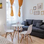 Cozy Apartment By Wenceslas Square