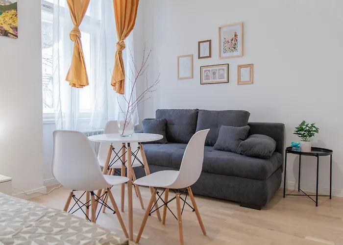 Cozy Apartment By Wenceslas Square